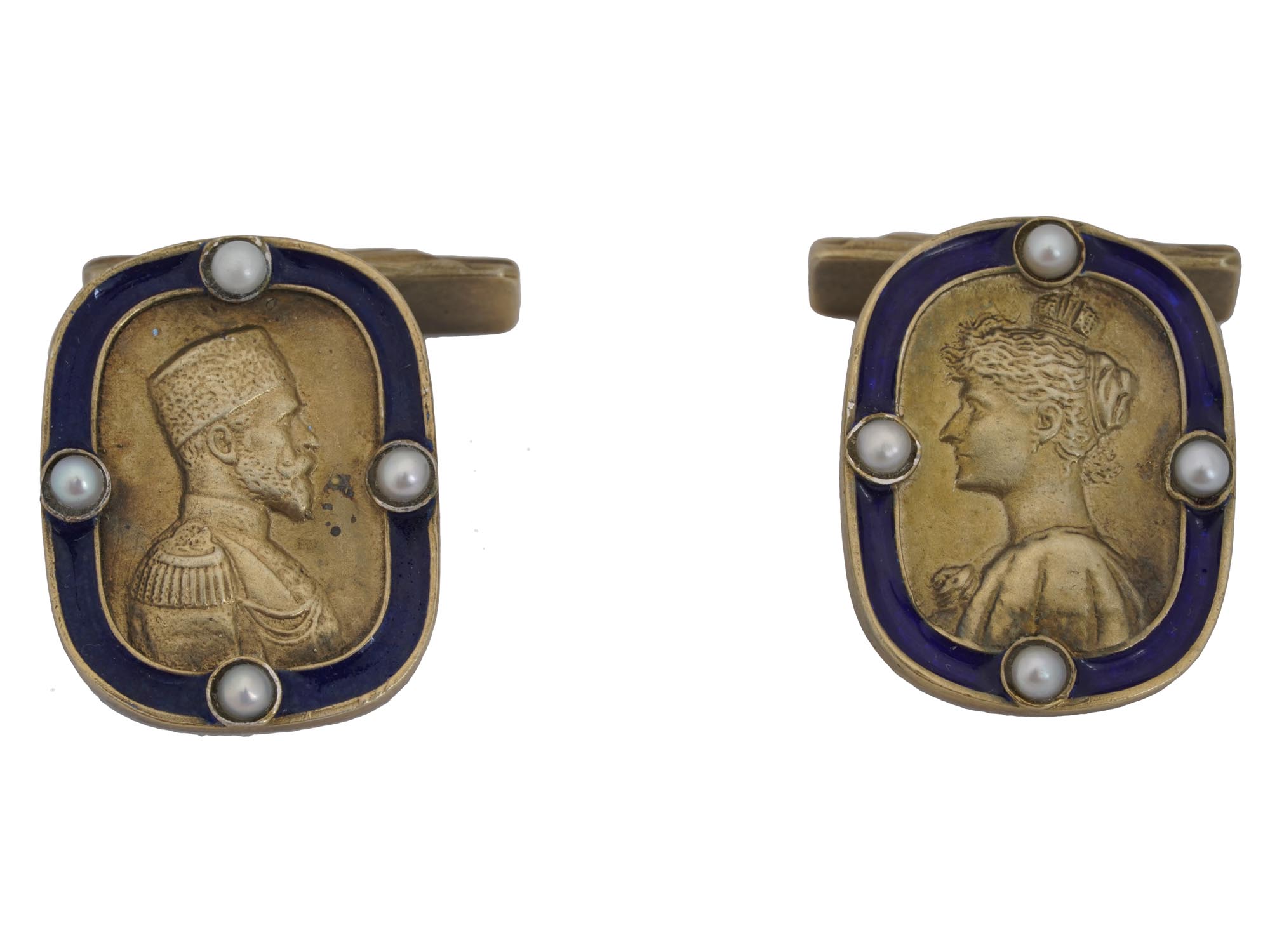 RUSSIAN SILVER ENAMEL CUFFLINKS WITH ROYAL FAMILY PIC-0